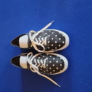 American Eagle sneakers, excellent condition.